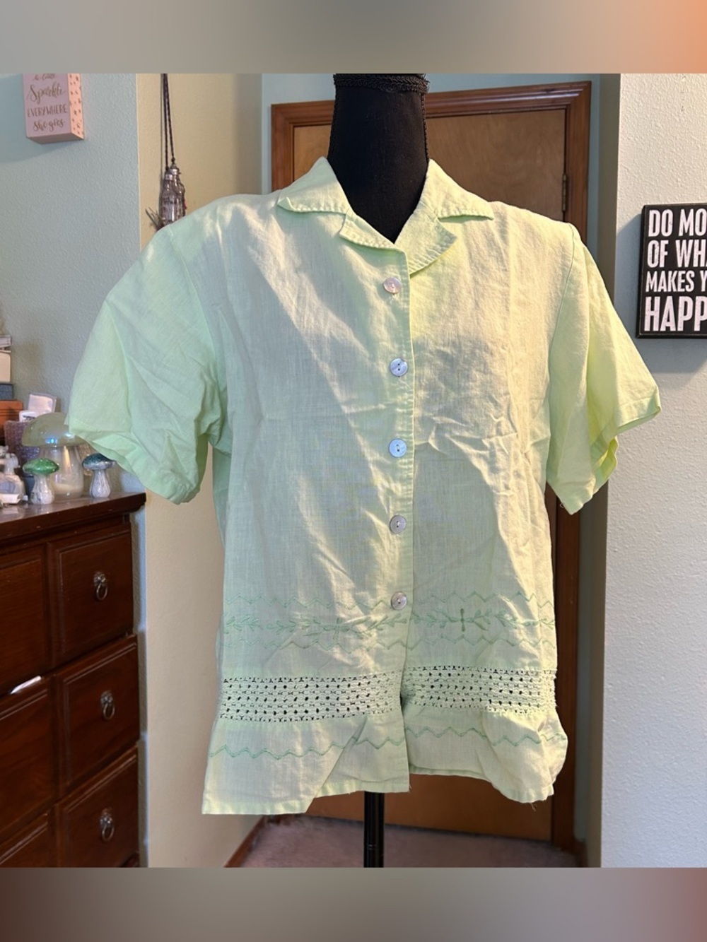 Nina Firenze green short sleeve button down blouse crochet embroidered accent XL